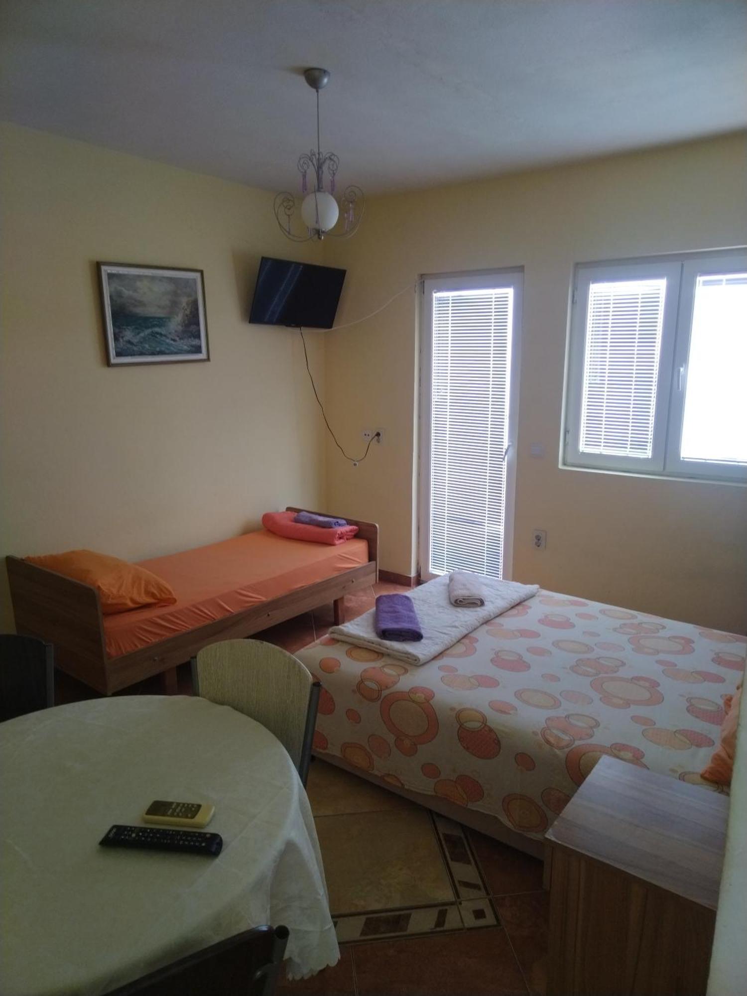 Apartmani Pikula Сутоморе Екстер'єр фото